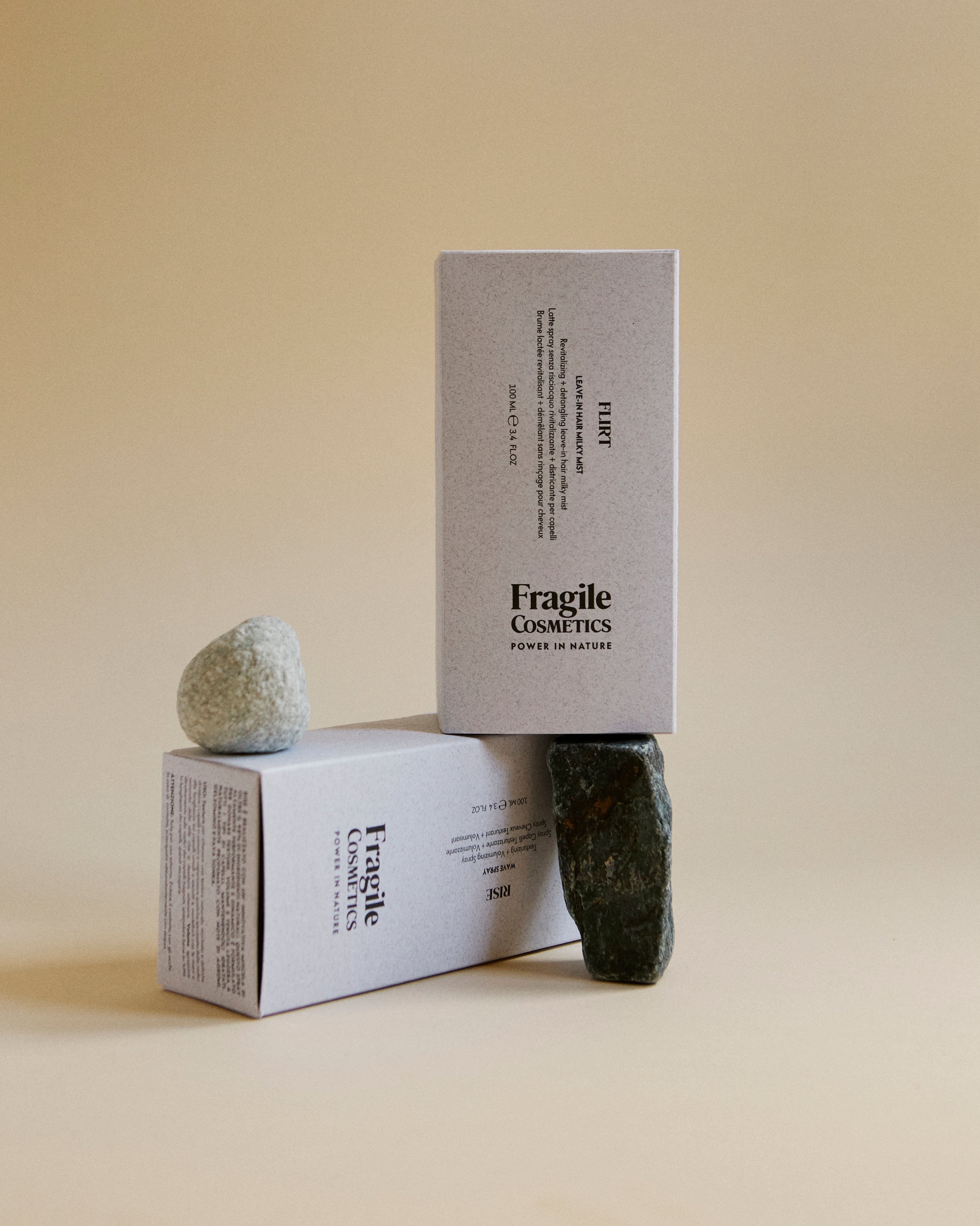 FRAGILE COSMETICS - Flirt Revitalizing + detangling leave-in hair milky mist